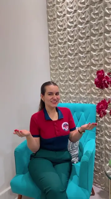 Nossa equipe: Colaboradoras na recepção, no espaço de espera e nas salas do escritório.